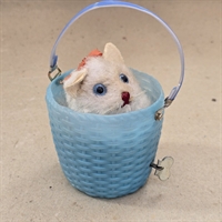 Blå plastik kurv med killing der kan dreje rundt, japansk.